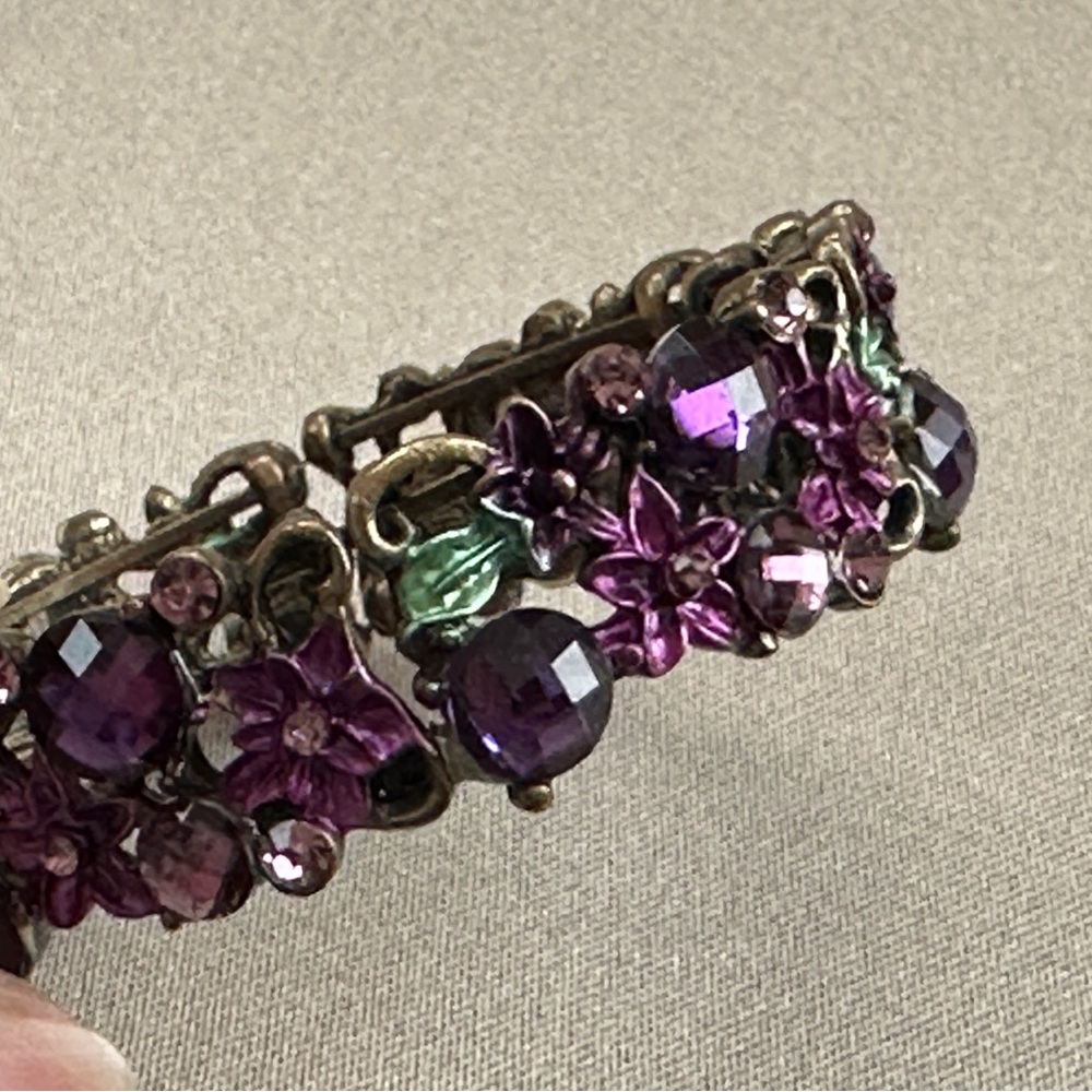 Elegant Purple and Green Floral Bracelet